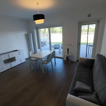 Roberta And Luca Cozy With Garden, Terrace And Pool Róma